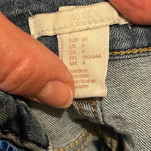 Set Of 3 Old Navy H&M Jeans Pants Shorts Blue Denim Size 4 - Picture 5 of 14